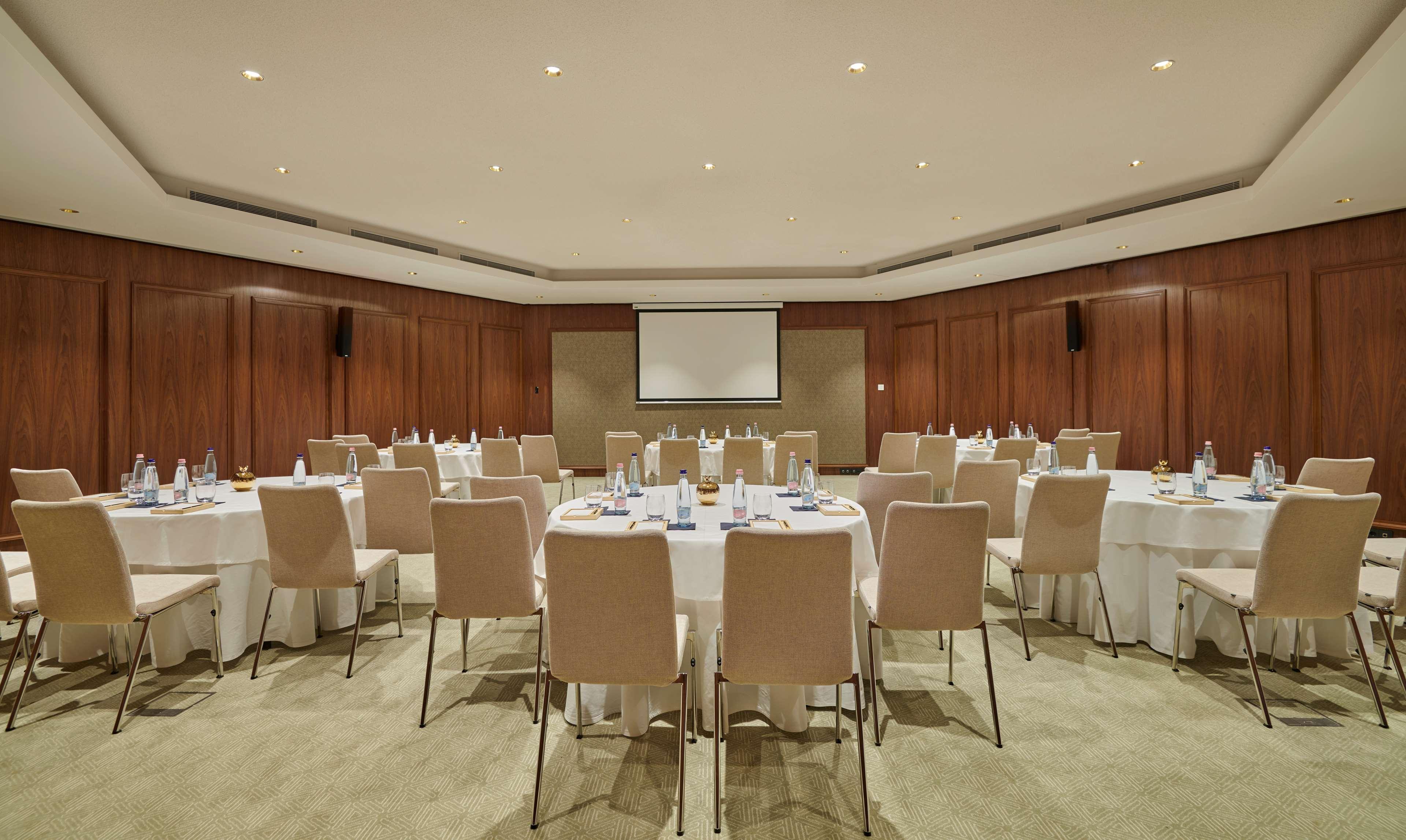 Parisi Udvar Hotel Budapest, Part Of Hyatt Ngoại thất bức ảnh