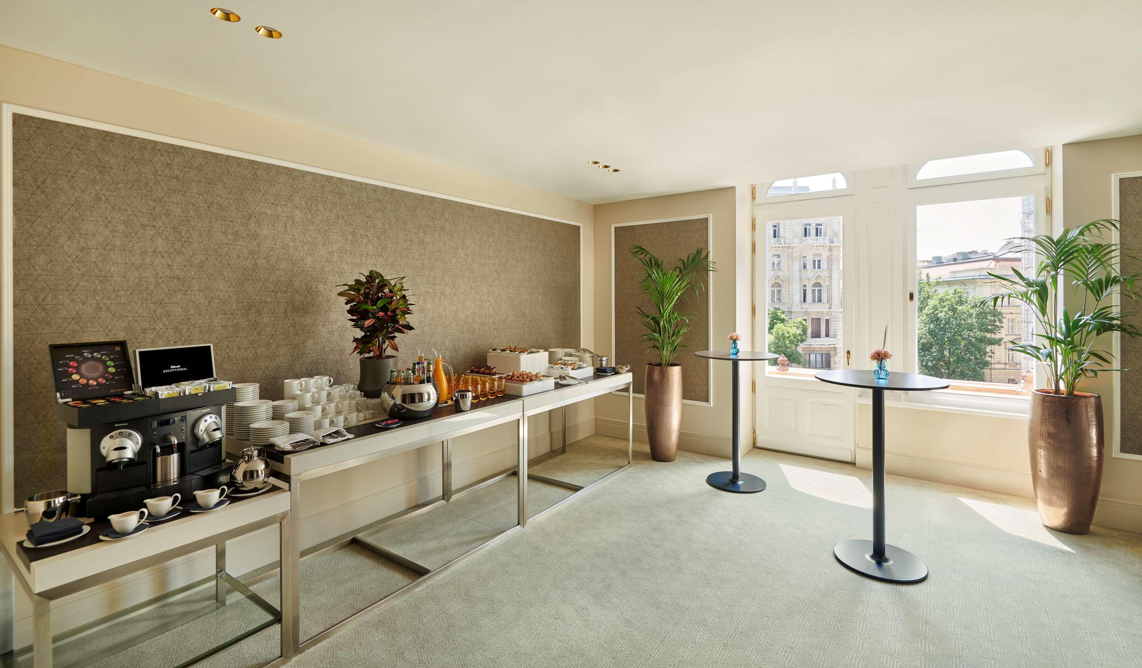 Parisi Udvar Hotel Budapest, Part Of Hyatt Ngoại thất bức ảnh