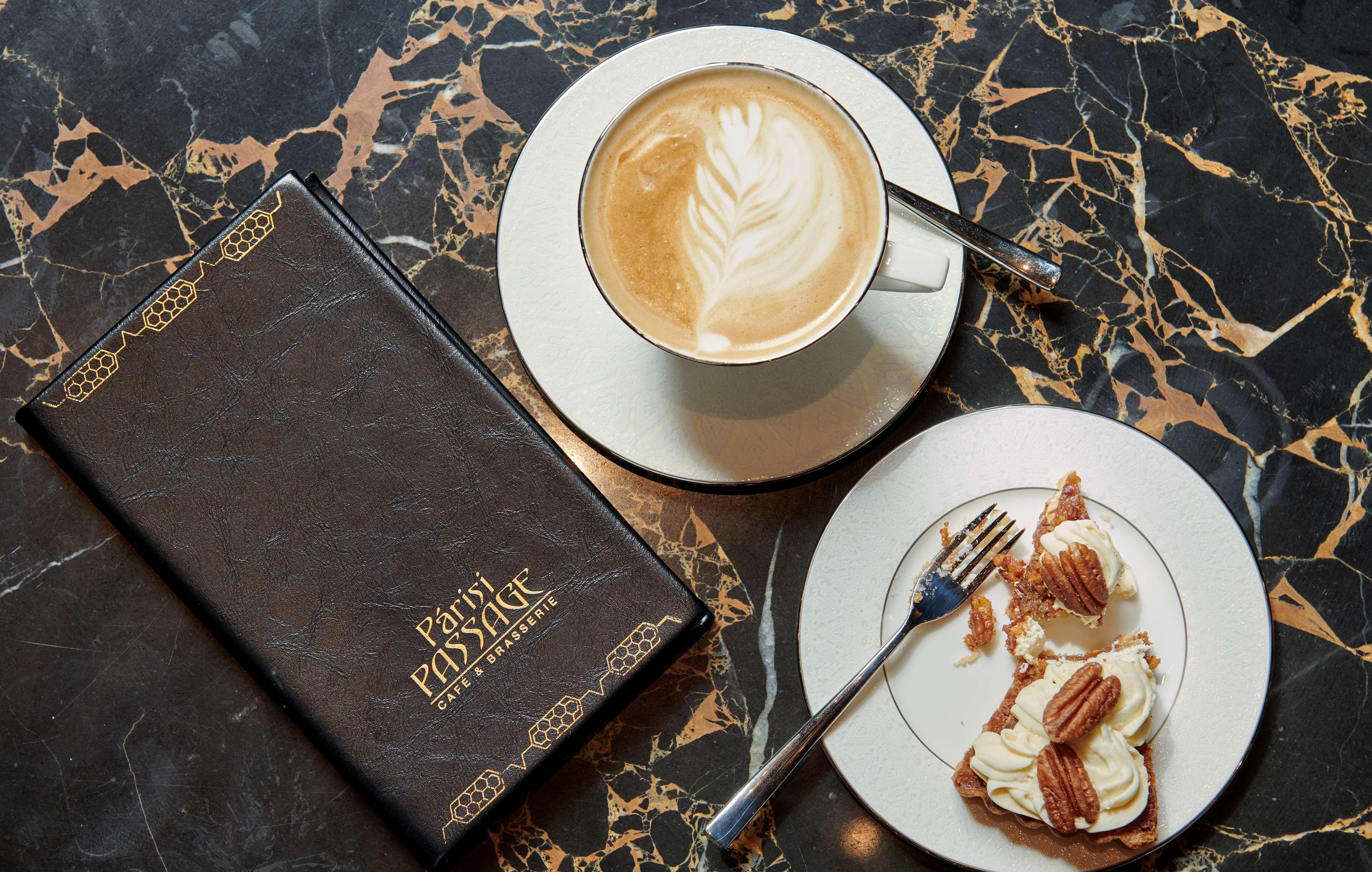 Parisi Udvar Hotel Budapest, Part Of Hyatt Ngoại thất bức ảnh